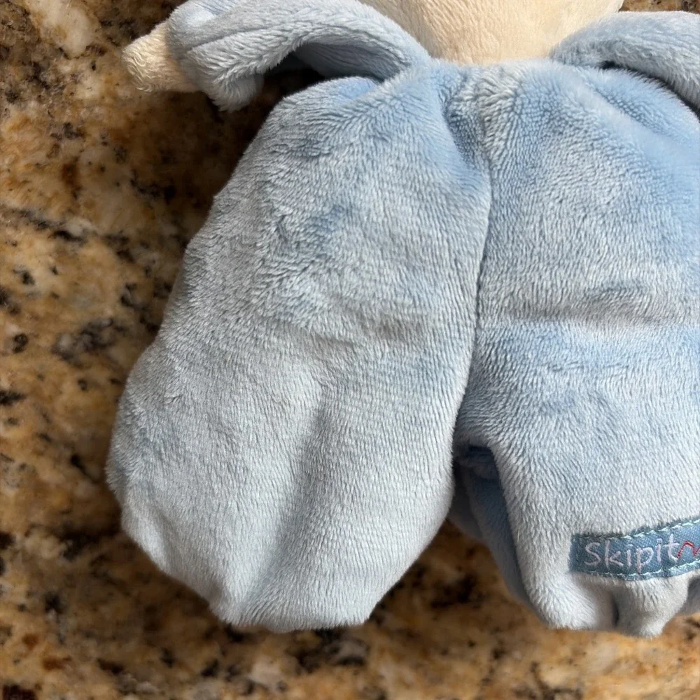 Bunnies by the Bay preowned fabric